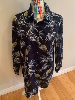 Black Pineapple Print Button-Up Shirt